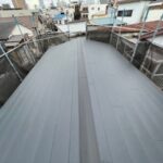 埼玉県川口市元郷にて築100年戸建ての雨漏り修理、外壁塗装、トタン屋根修理〈横暖ルーフへ葺き替え工事〉