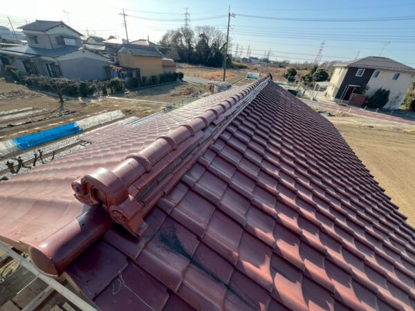 川口市にて築40年瓦屋根を横暖ルーフへ葺き替え 施工前